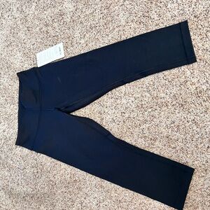 Lululemon Black Wunder Under Crop legging NWT
